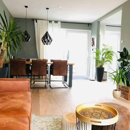Compleet Huis In Nijmegenアパートメント エクステリア 写真