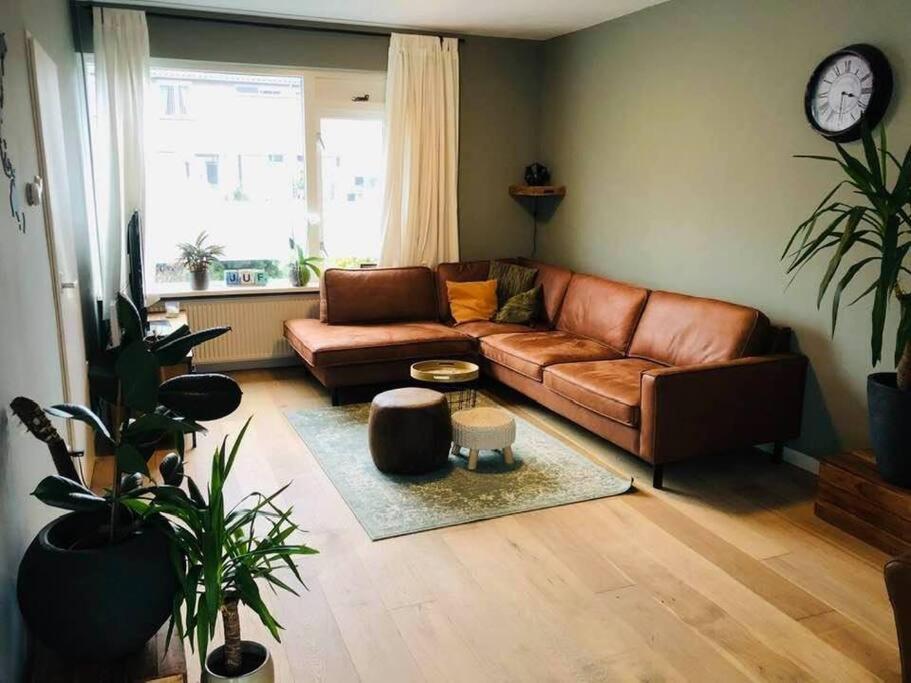 Compleet Huis In Nijmegenアパートメント エクステリア 写真